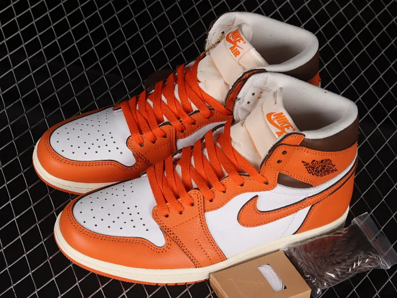 All categories Air Jordan Jordan series basketball shoes Air Jordan 1 High Pure original version Air Jordan 1 High OG "Starfish" AJ1 Joe 1 Hermes Orange high-top basketball shoes DO9369-101